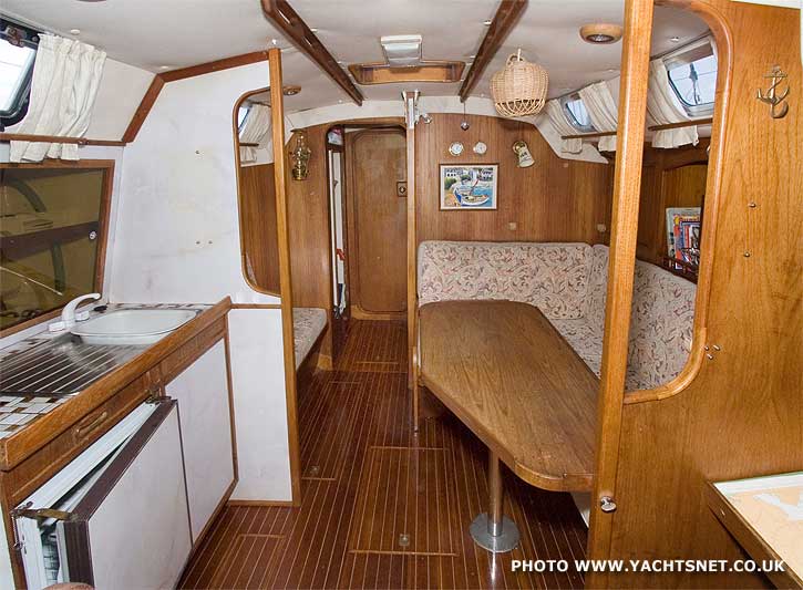 Colvic Sailer 26 for sale - the beamy hull gives similar accommodation to a Westerly Konsort