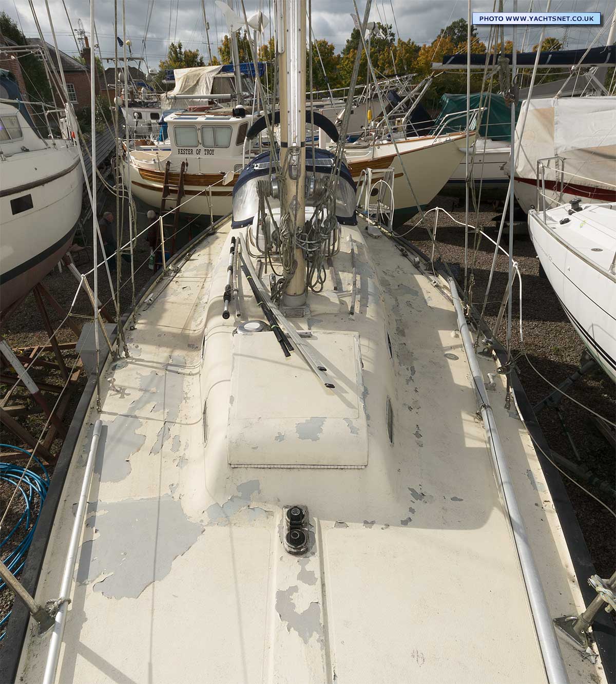 Deck aft