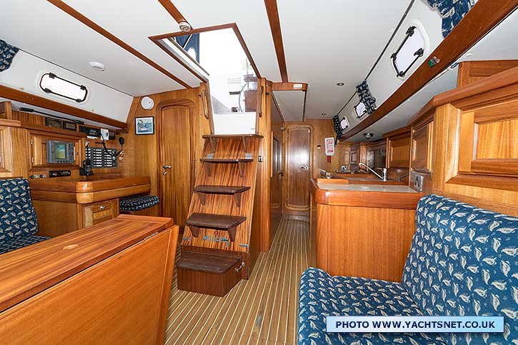 Saloon aft