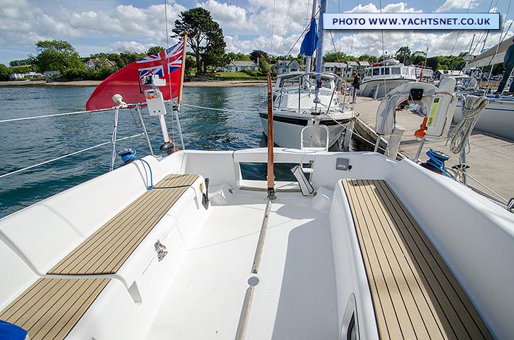 Cockpit aft