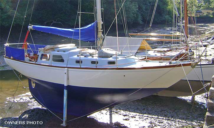 nicholson 32 yacht