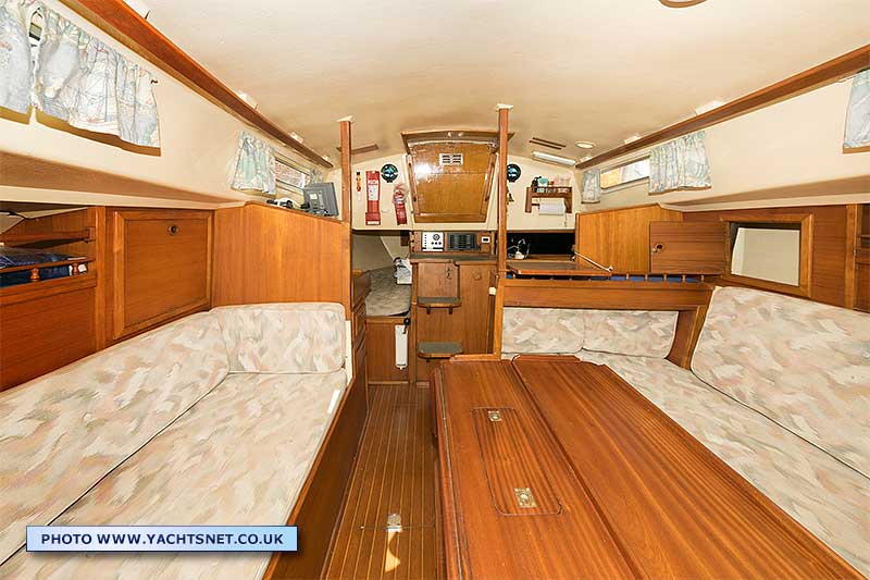 Saloon aft