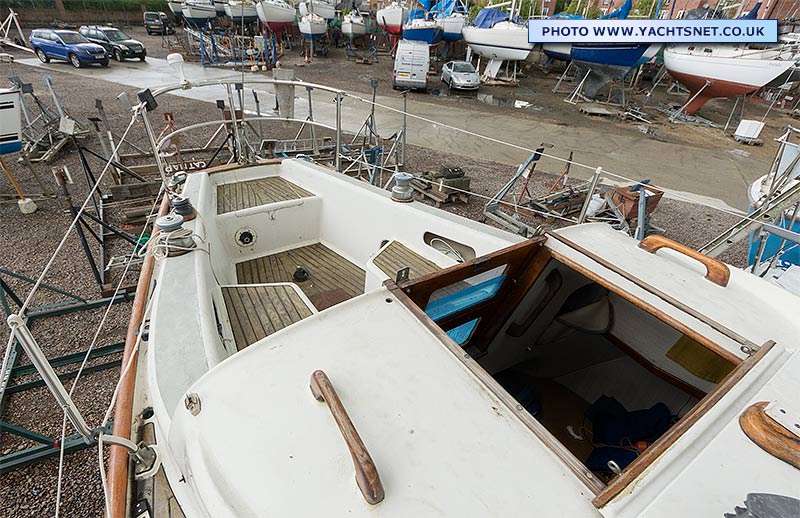 Cockpit aft