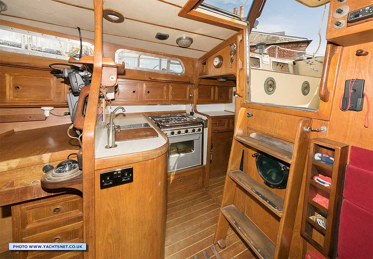 Saloon aft