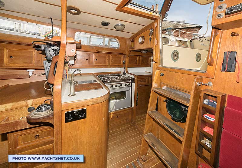 Saloon aft