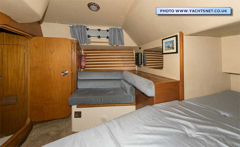 Aft cabin looking to starboard