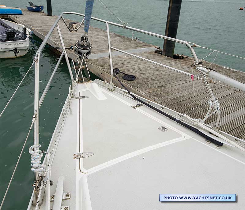 Bow detail