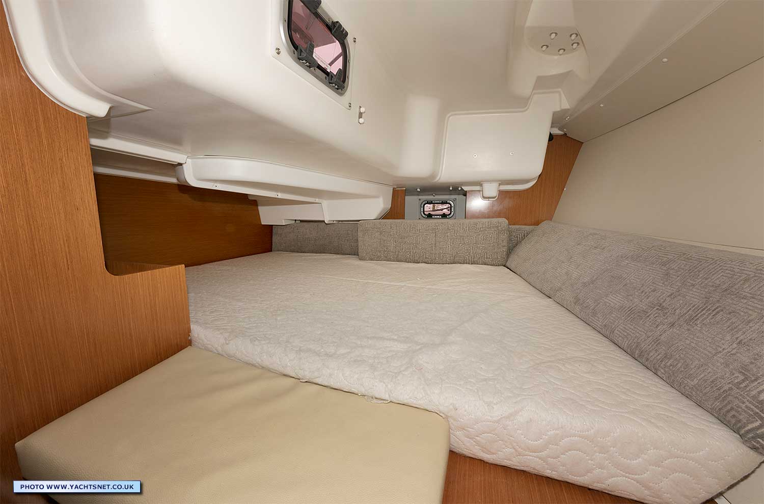 Aftcabin double berth