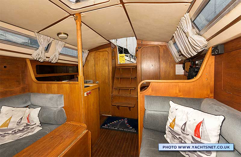 Saloon aft