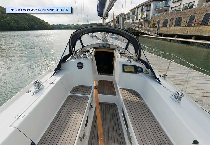 Cockpit forward